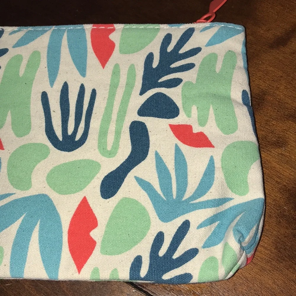 IPSY Cloth Lips and Plant Print Zippered Makeup Cosmetic Bag